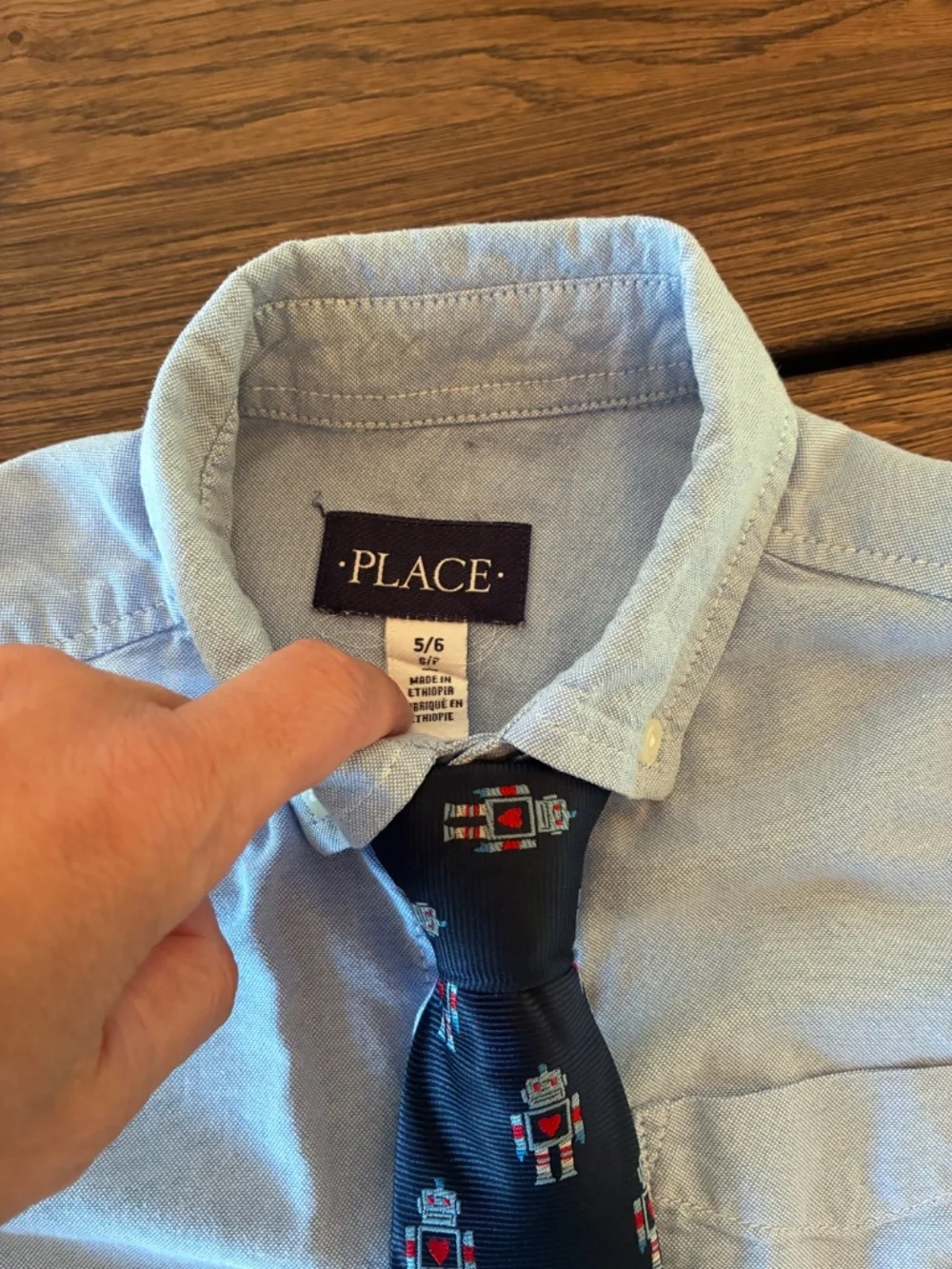 The Children’s Place Boys Blue Oxford Shirt & Robot Tie Set Size 5/6